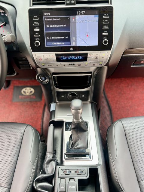 Toyota Land Cruiser Prado 2.7AT 4x4 2023 - Hệ thống giải trí