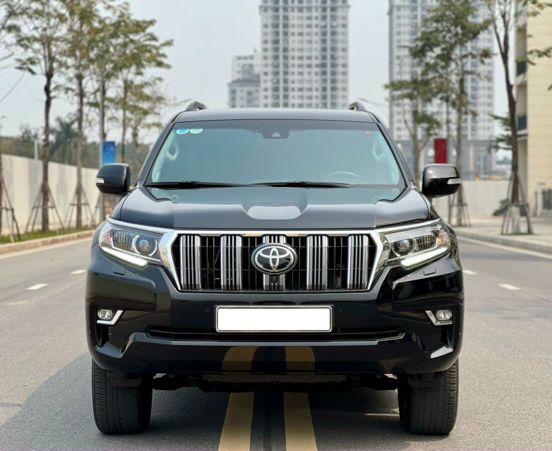 Land Cruiser Prado 2023 - Thiết kế phần đầu xe