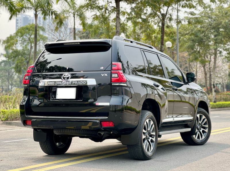 Toyota Land Cruiser VX 2023 - Gương chiếu hậu