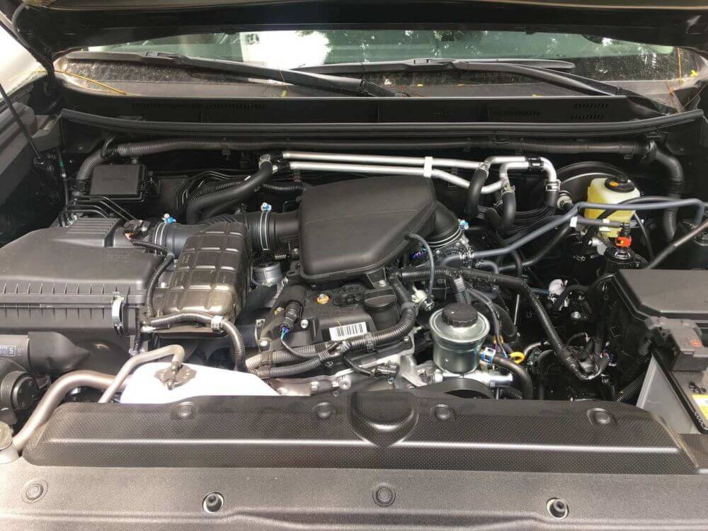 Toyota Land Cruiser Prado 2.7AT 4x4 2023 - Động cơ xe